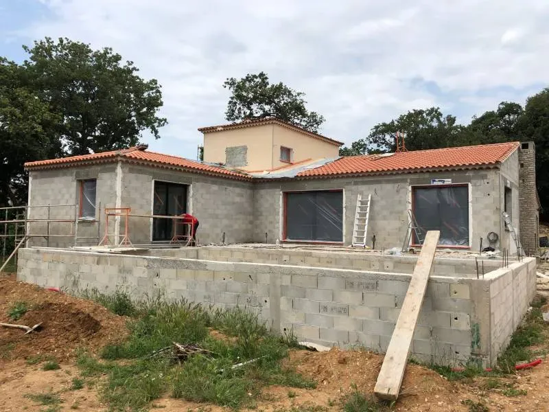 Extension et rénovation d'une villa (Six-Fours-les-Plages)